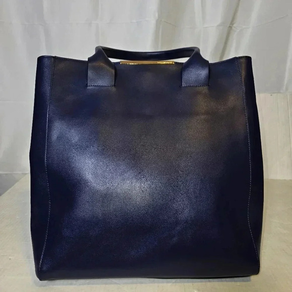 BCBG BCBGMAXAZRIA WOMEN BLUE/PURPLE TOTE 100% LEATHER TOP HANDLE SHOULDER BAG - Picture 2 of 10